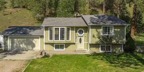127 E Wynot Dr