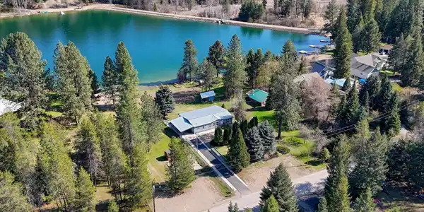 37410 N Lakeside Dr
