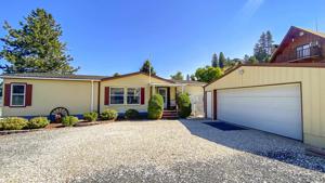 1209 Lakeview Cove