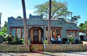 226 HIBISCUS COURT