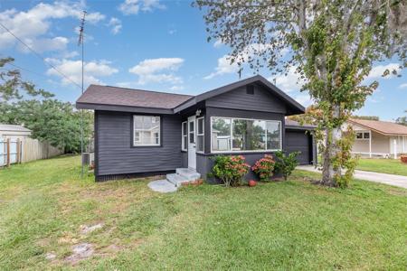 1638 DOLPHIN DRIVE