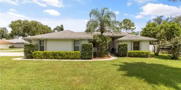 1048 COLONY PARK DRIVE