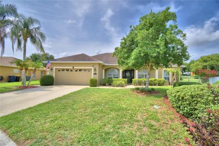 112 WATERVIEW CIRCLE