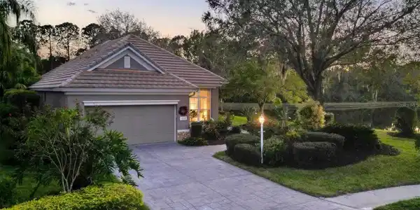 6510 OAKLAND HILLS