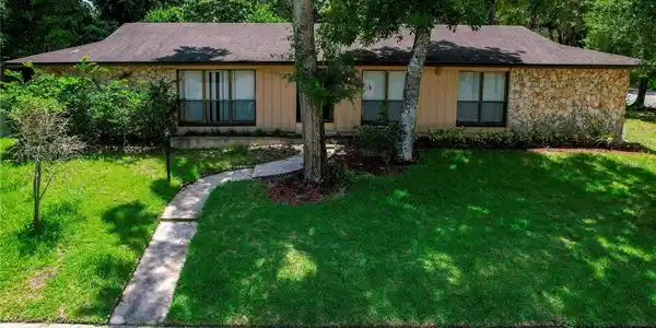 500 FOX VALLEY DRIVE