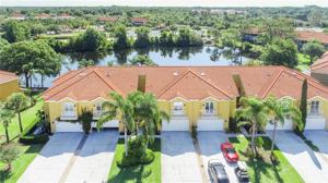 6736 VISTA DEL LAGO
