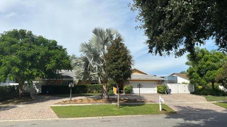 7936 CLUBHOUSE ESTATES DRIVE