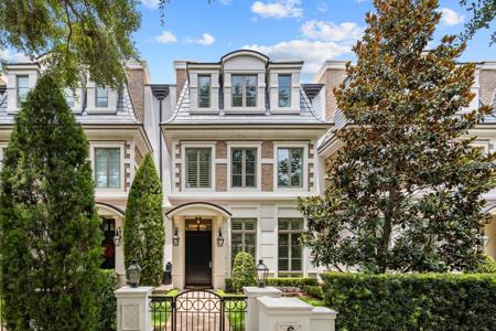 637 N PARK