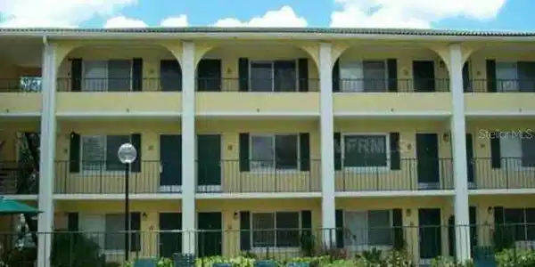 103 OYSTER BAY CIRCLE