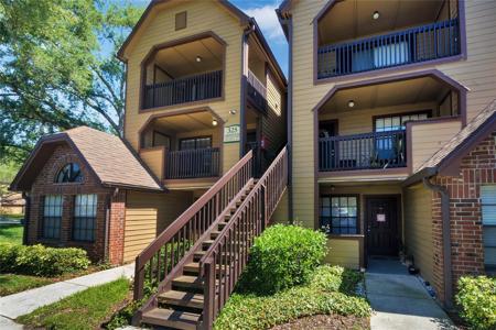 345 LAKEPOINTE