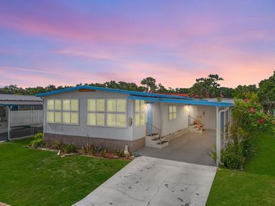 932 CASSANDRA LANE