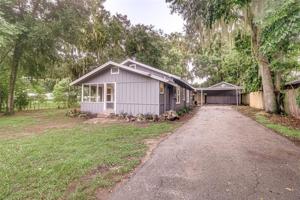 1025 MCLEOD