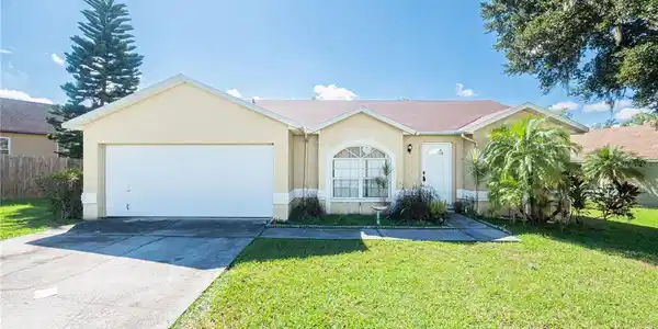 587 EMERALD COVE