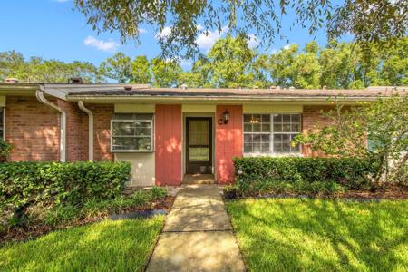 2264 LARK CIRCLE W