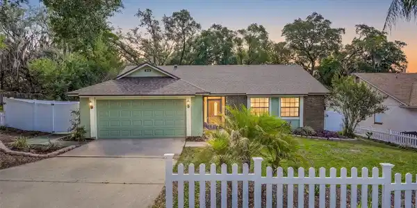 5933 GROVELINE DRIVE