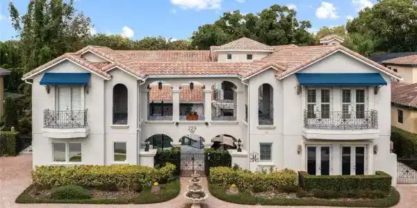 229 MAISON