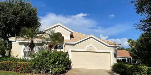 6721 OAK MANOR
