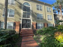 4174 VERSAILLES