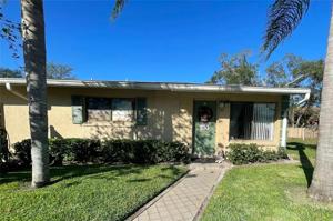 725 NORTHLAKE