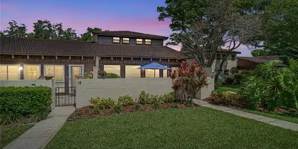 17 LOMA VERDE