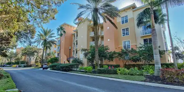 6330 WATERCREST