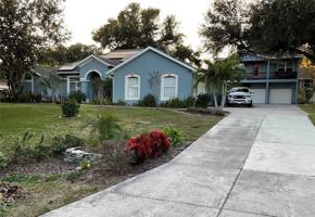 10583 LAKE HILL