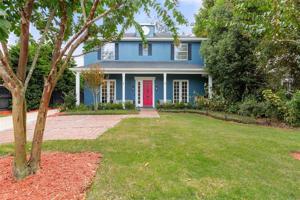 438 WOODLAND