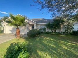916 CHERRY LAUREL
