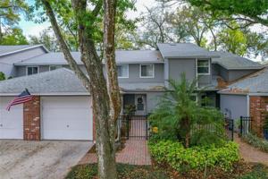 635 RED OAK CIR