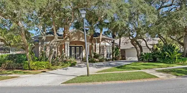 514 MAJESTIC OAK