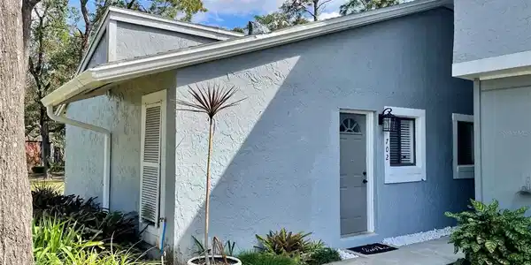 702 SAINT MATTHEW