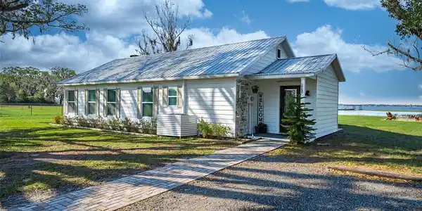 3750 LAKEVIEW ACRES RD