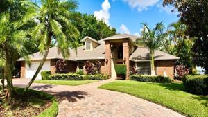 6532 THE LANDINGS