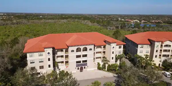 7804 LAKE VISTA