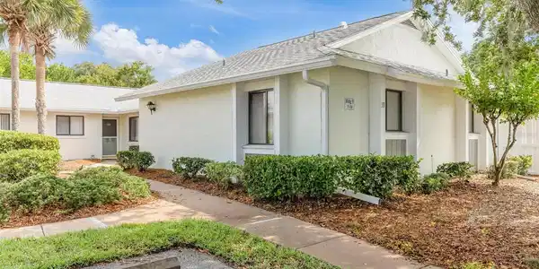 33 LAKE FOREST