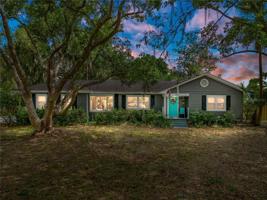 220 LAKE BONNY E
