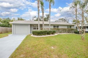 729 EAST GROVE PLACE
