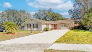 7211 LAKE FLOY