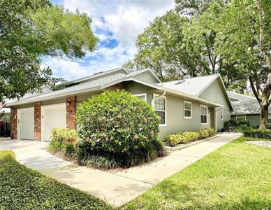 615 MAPLE OAK