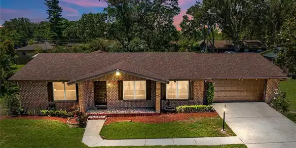 1303 LAKE MIRIAM