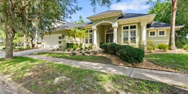 4 VILLAGE PKWY
