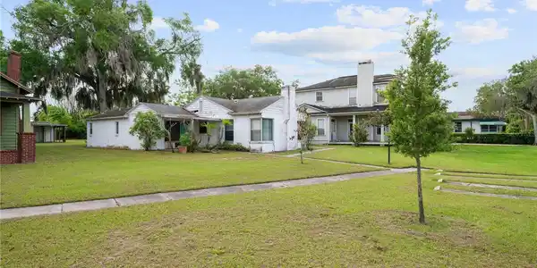 240 KILLARNEY DRIVE