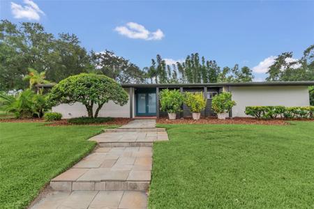 790 LAKE SUE