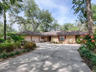 4109 LAKE FOREST