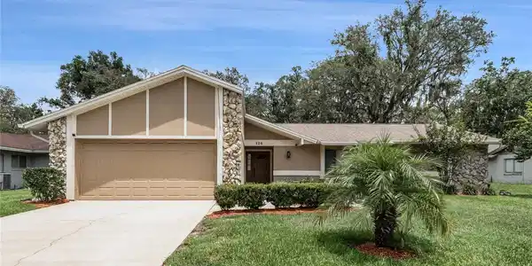 124 HOLDERNESS