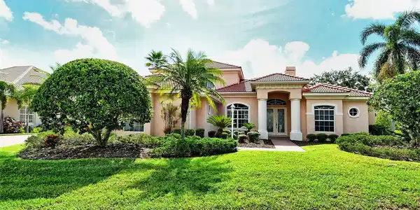 6604 NAUTICAL DRIVE