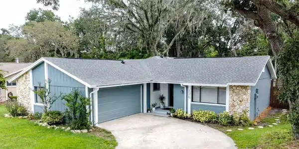 126 HOLDERNESS