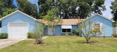 851 VILLAGE LAKE N