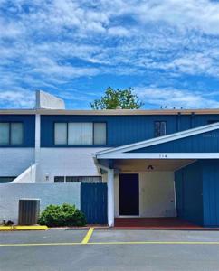 114 LAGO VISTA