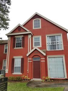 9520 LAKE CHASE ISLAND